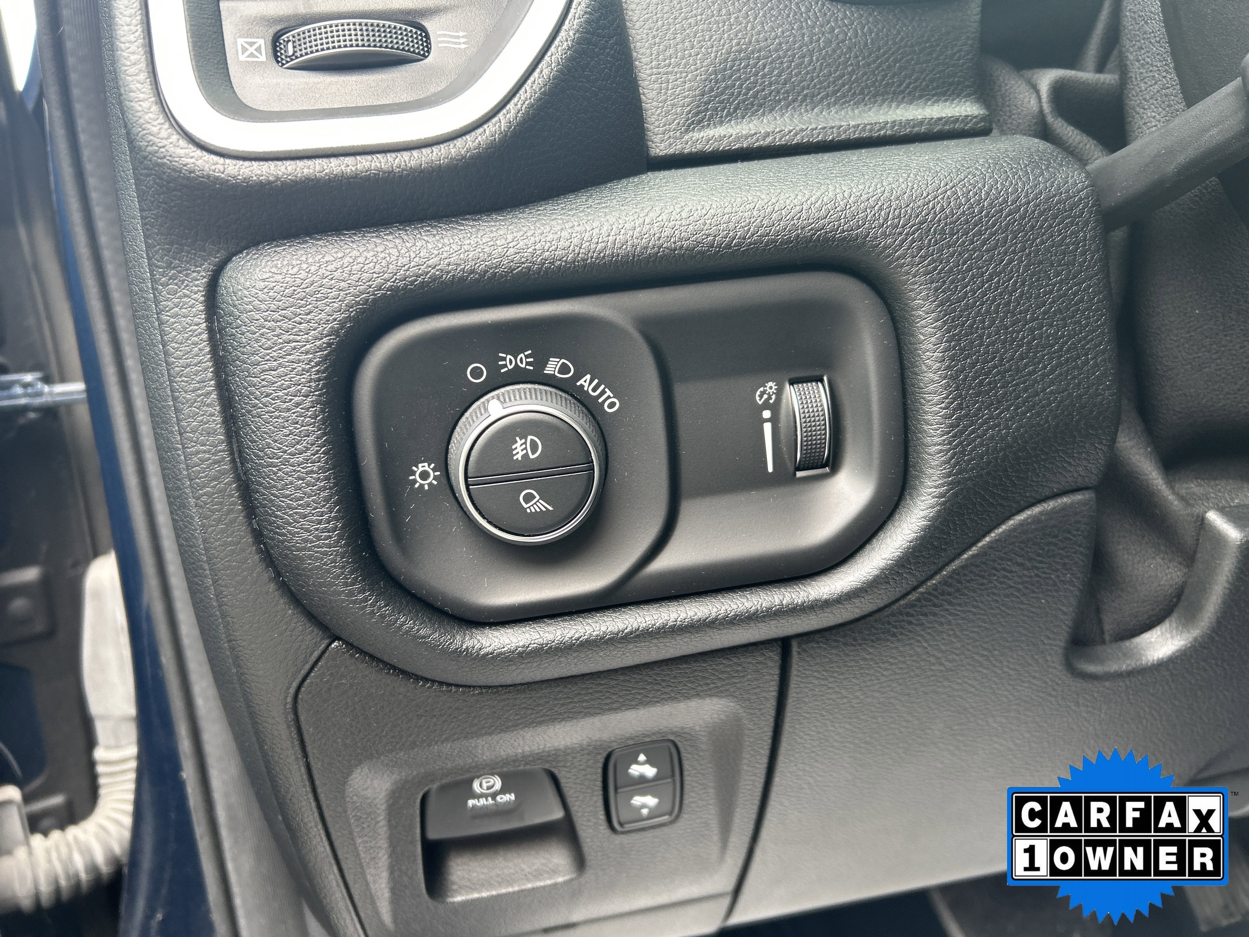 2022 RAM 1500 Big Horn Quad Cab 4x4 6'4" Box