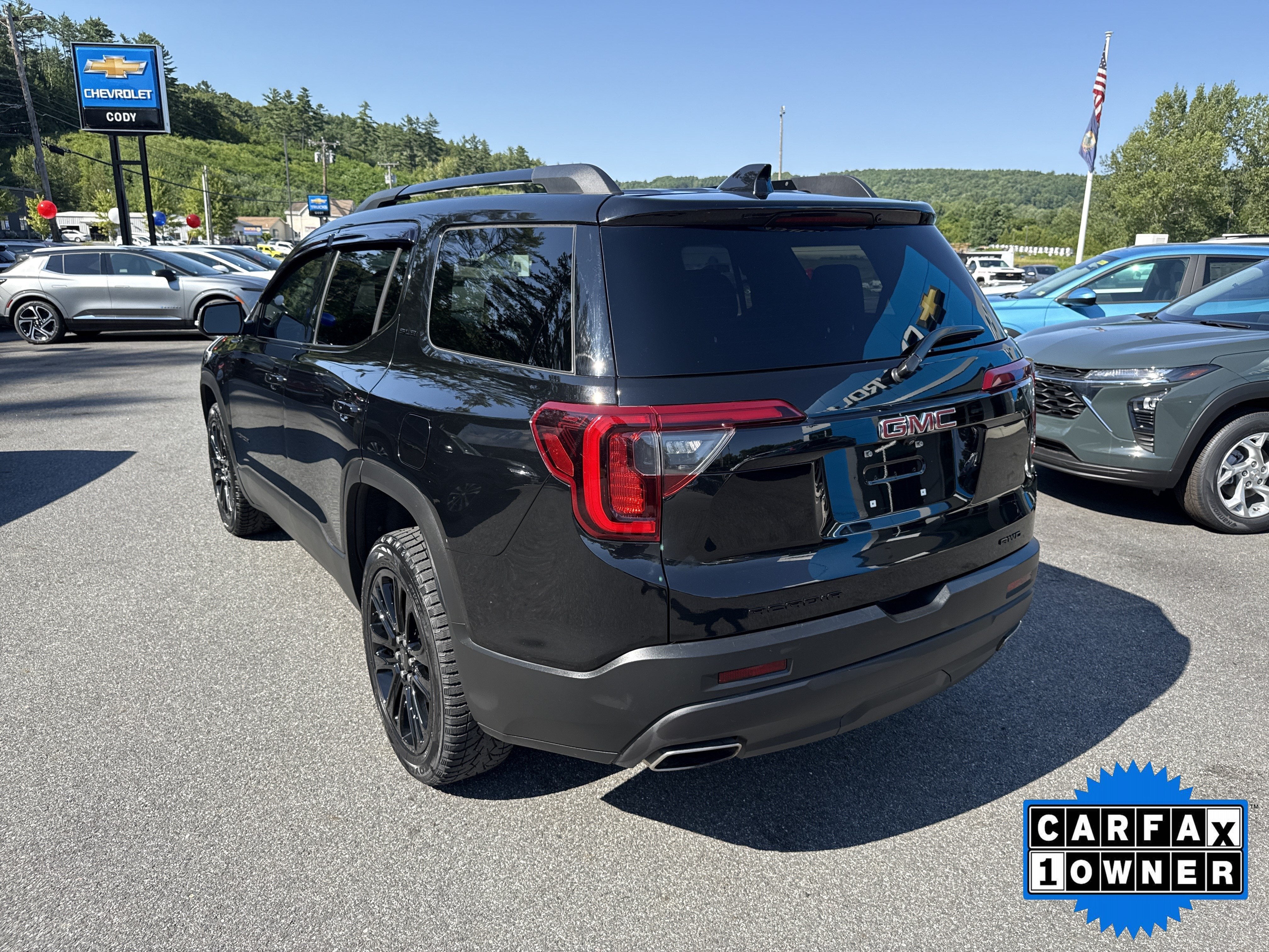 2023 GMC Acadia SLE