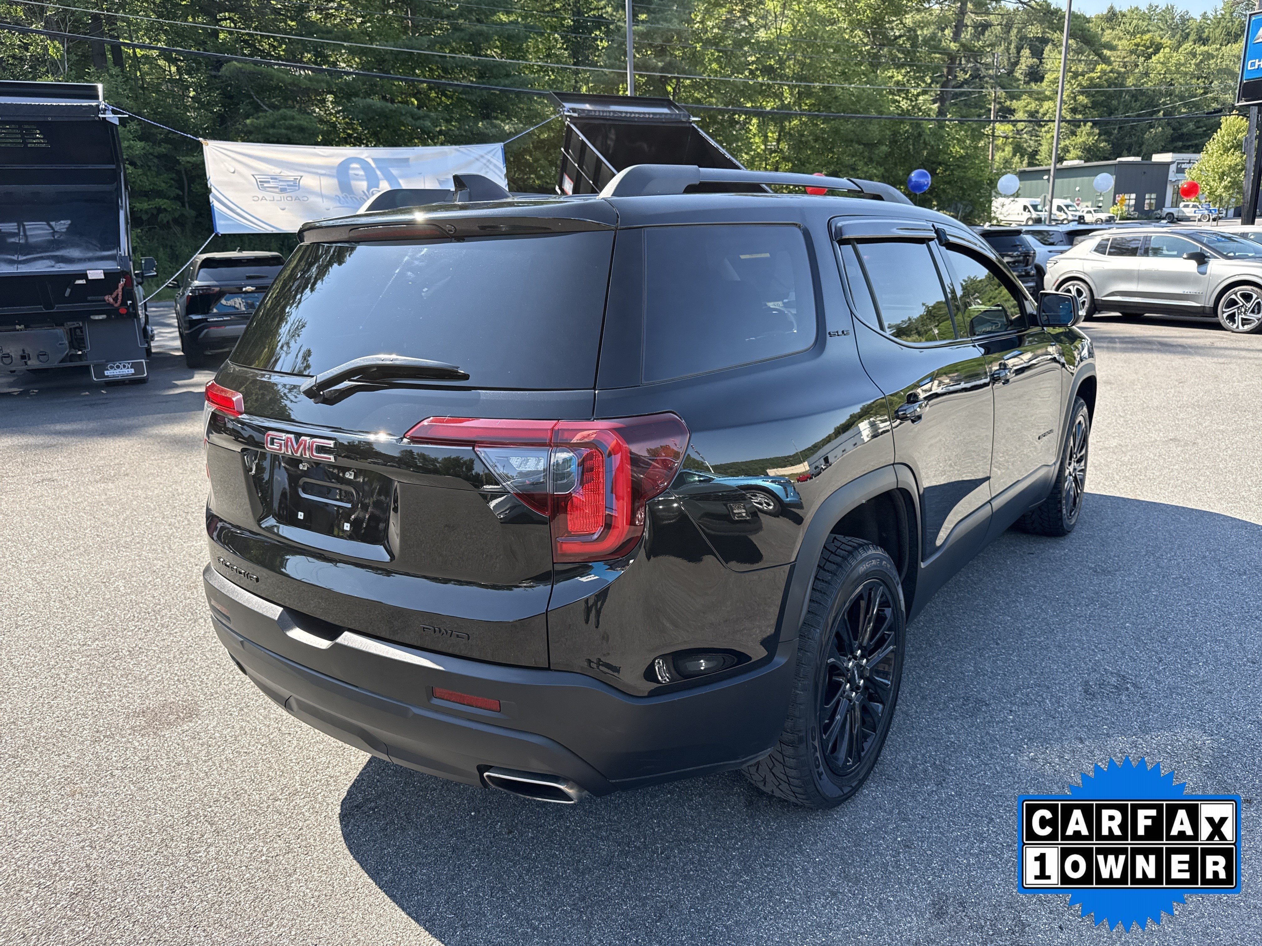 2023 GMC Acadia SLE