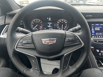 2025 Cadillac XT5 Luxury