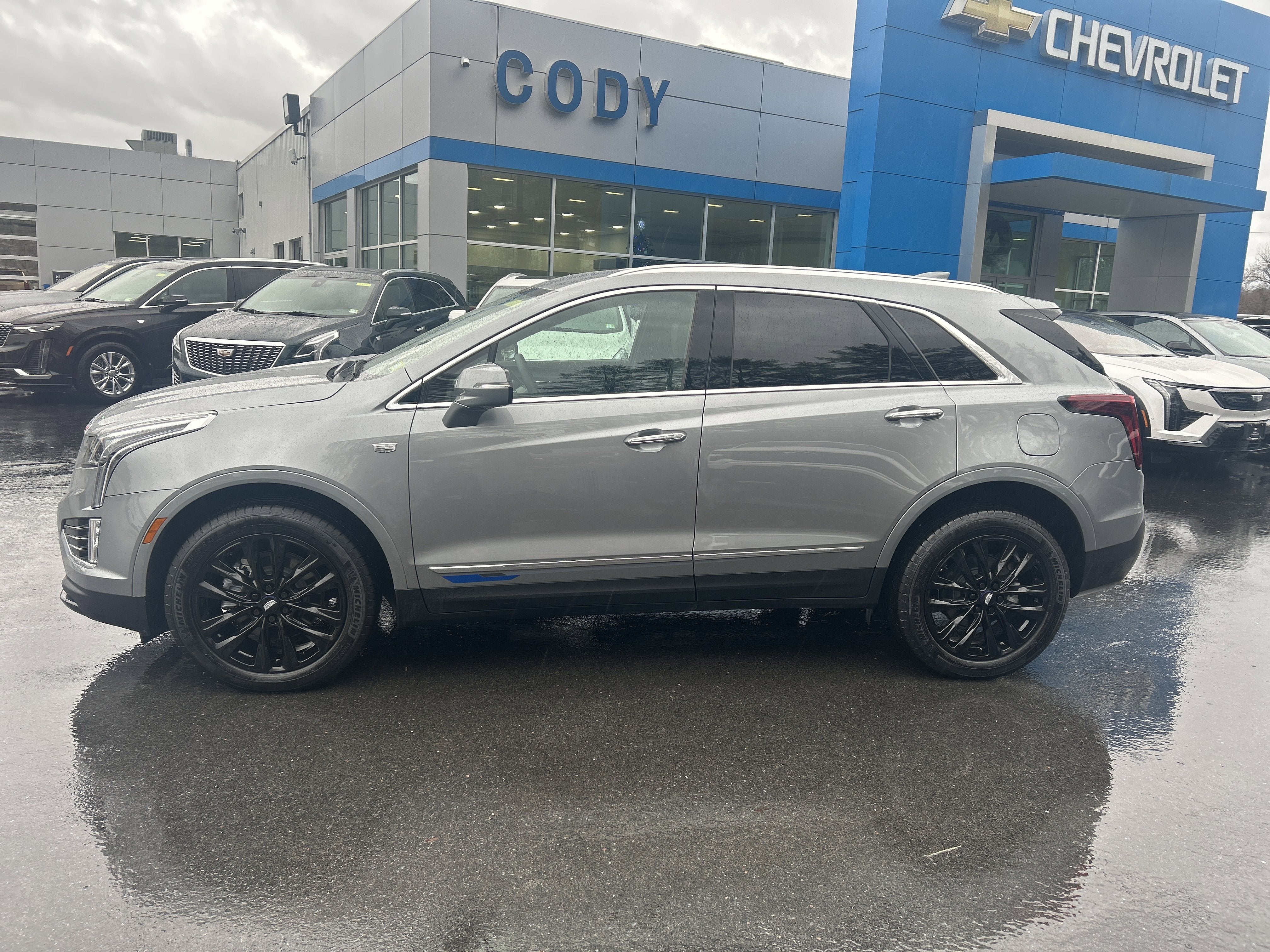 2025 Cadillac XT5 Luxury