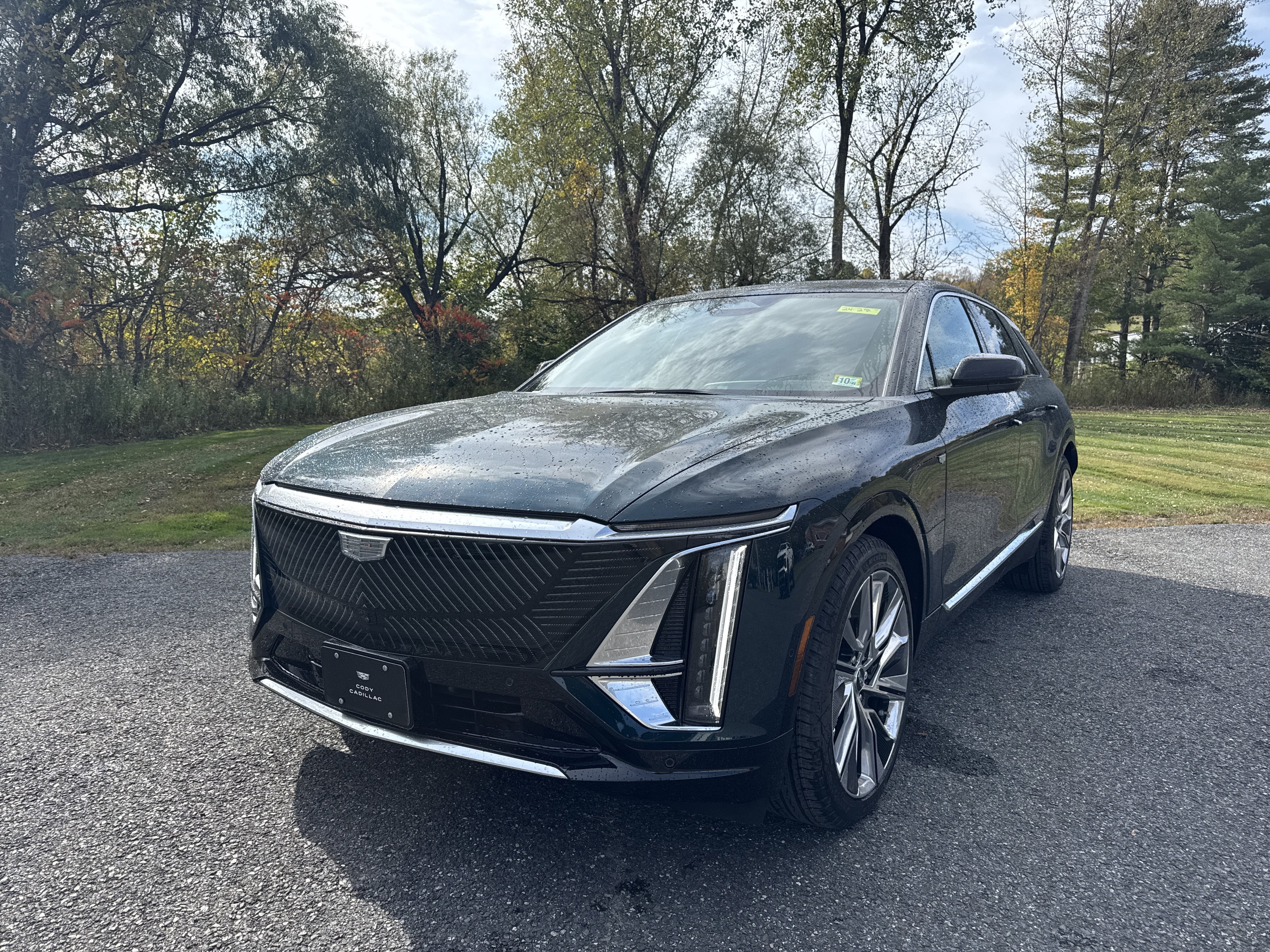 2027 Cadillac LYRIQ Signature Luxury