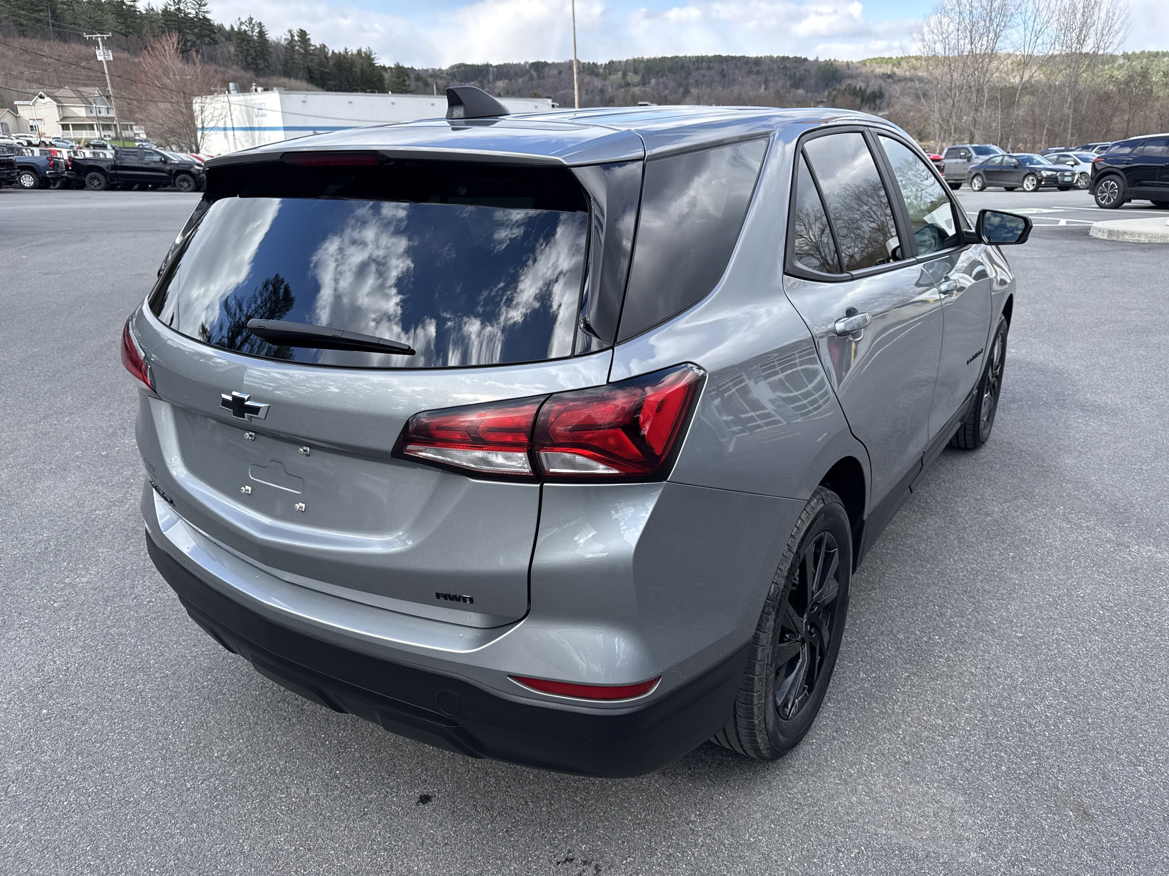 2023 Chevrolet Equinox LS