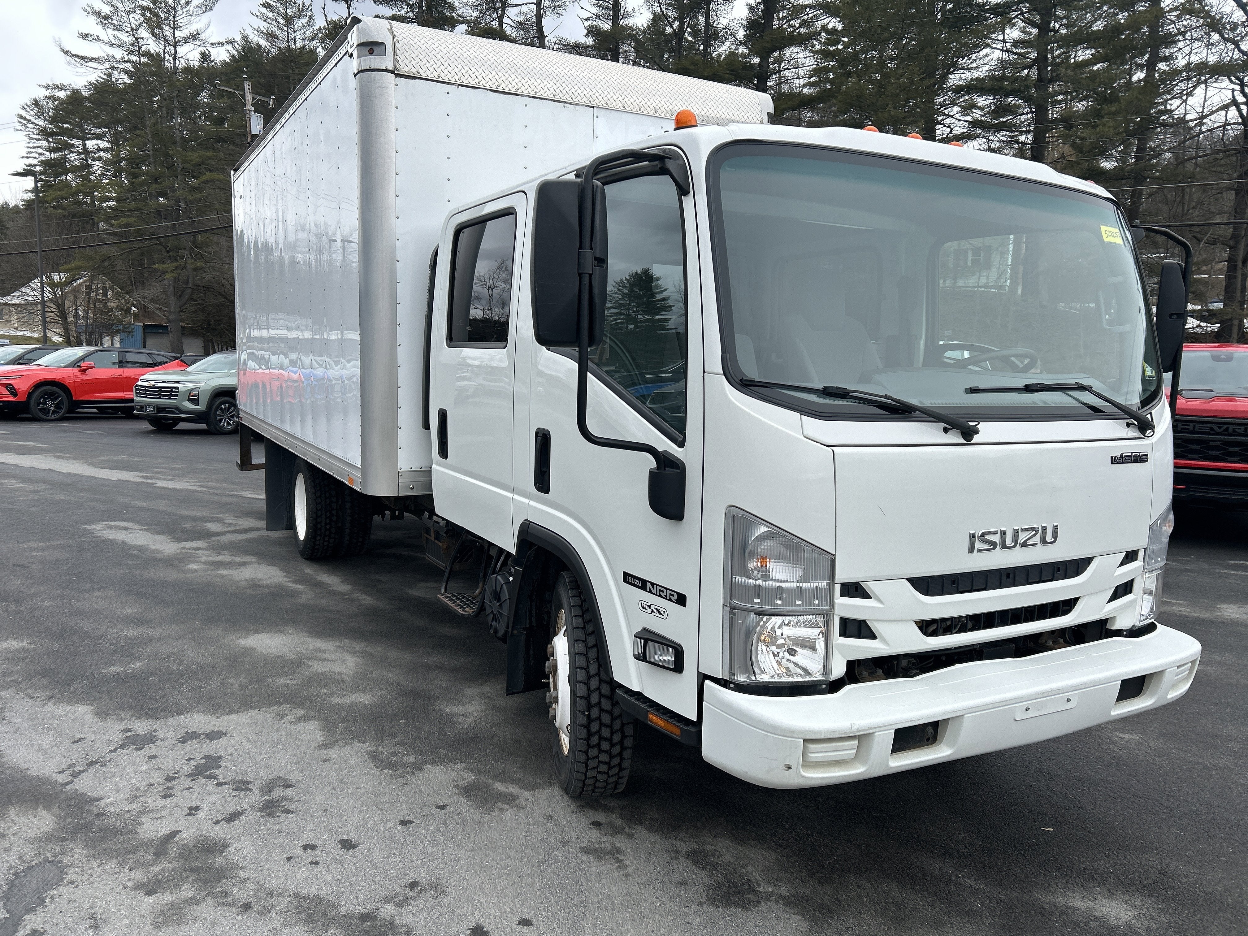 2022 Isuzu NRR Base